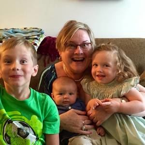 Meet your Posher, Connie